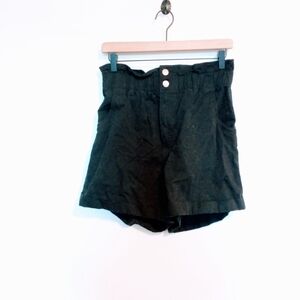 H&M black paper waisted high waisted shorts in size 8